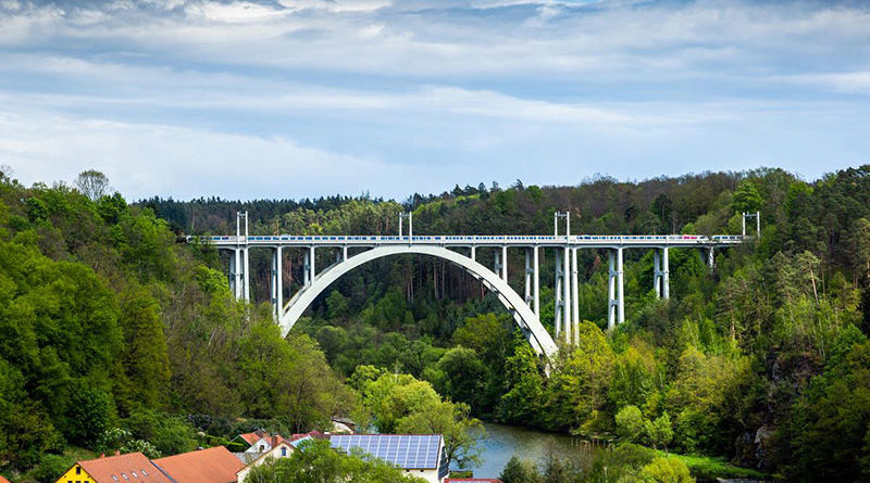 Most Běchyňská-duha w Czechach